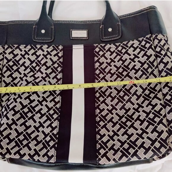SOLD Tommy Hilfiger Logo Jacquard Leather Striped Tote Bag in Gray and Black - Picture 9 of 10